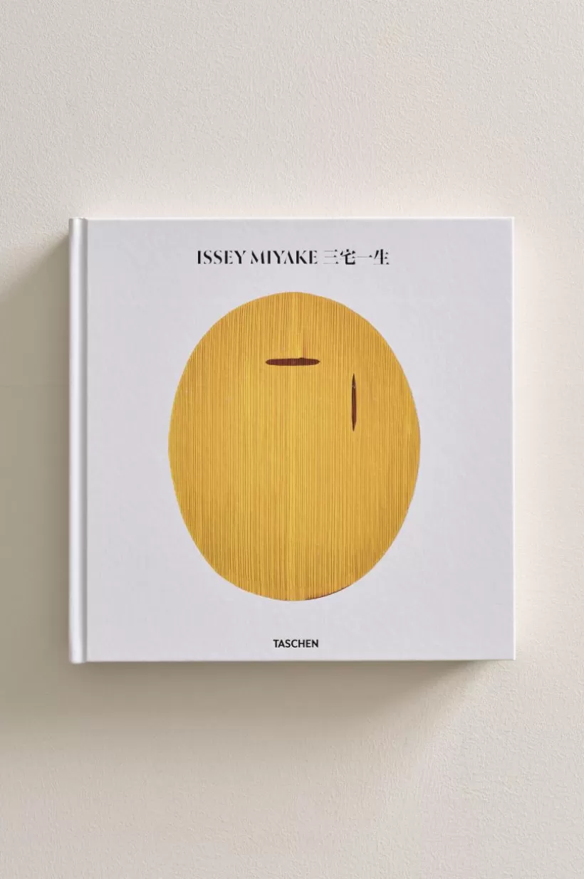 Jotex Prydnadssaker*MIYAKE,2nd EDITION Coffee Table Bok